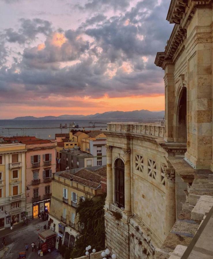 Cagliari Centro Citta Rooms Zewnętrze zdjęcie